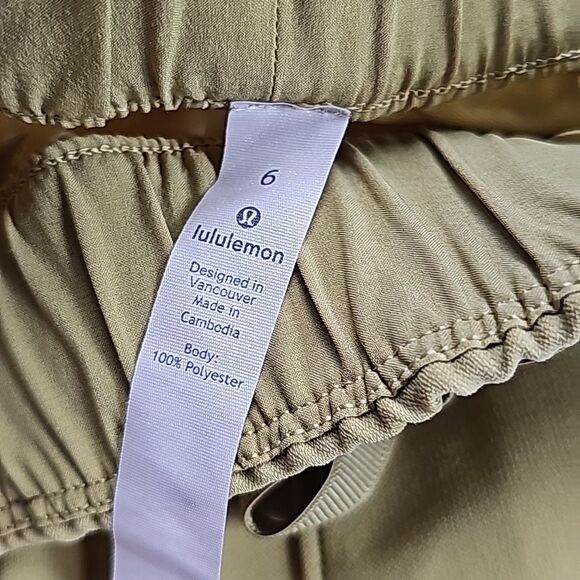 Lululemon On the Fly Crop Pants *Woven 23" Vintage Gold Yellow Mustard Size 6 - Picture 6 of 12